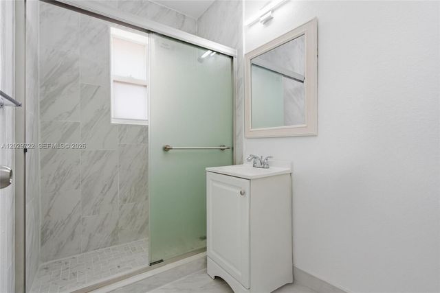 8430 Crespi Blvd 8420 8420, Miami Beach, FL 33141