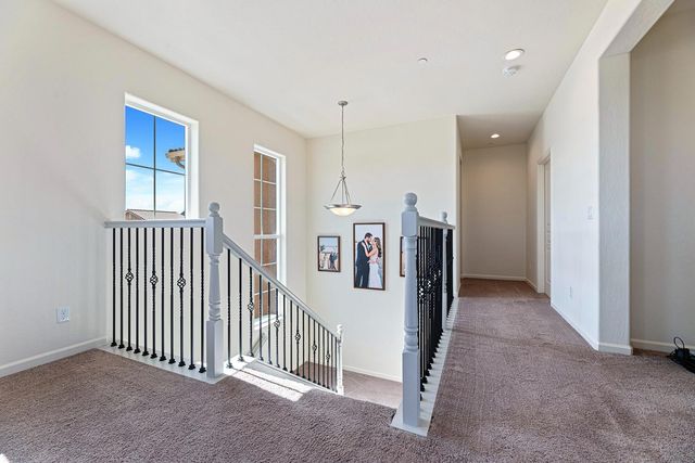 1006 La Canada Avenue, Clovis, CA 93619