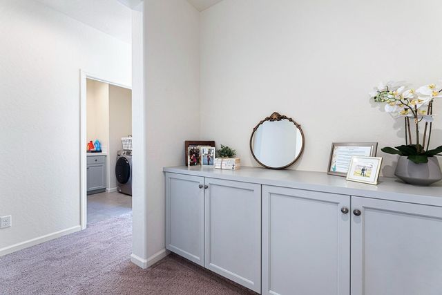 1006 La Canada Avenue, Clovis, CA 93619