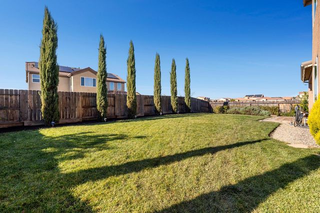 1006 La Canada Avenue, Clovis, CA 93619