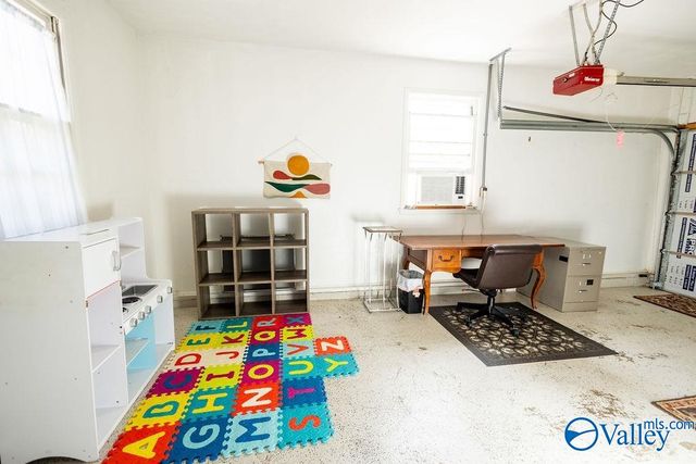 11506 Maplecrest Drive, Huntsville, AL 35803