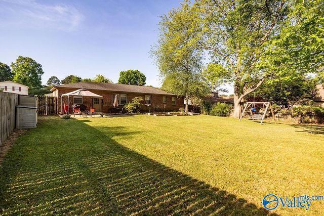 11506 Maplecrest Drive, Huntsville, AL 35803