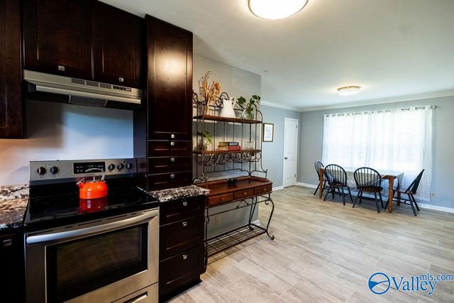 11506 Maplecrest Drive, Huntsville, AL 35803