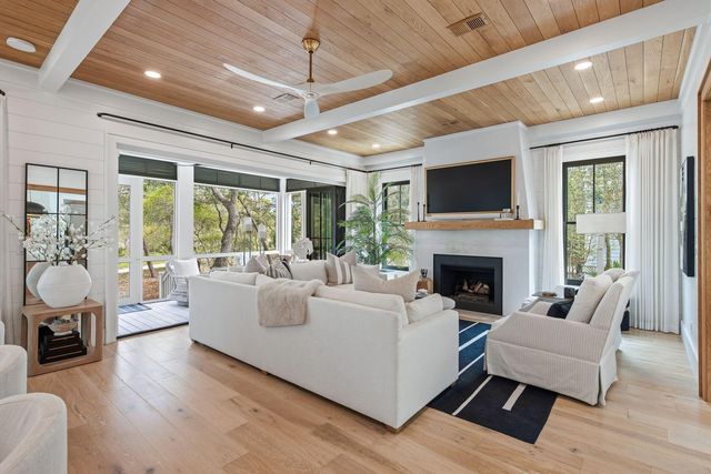 657 Western Lake Drive, Santa Rosa Beach, FL 32459