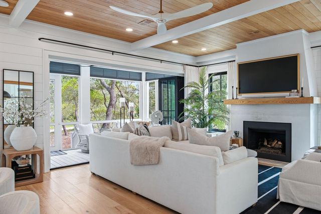 657 Western Lake Drive, Santa Rosa Beach, FL 32459