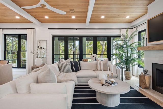 657 Western Lake Drive, Santa Rosa Beach, FL 32459