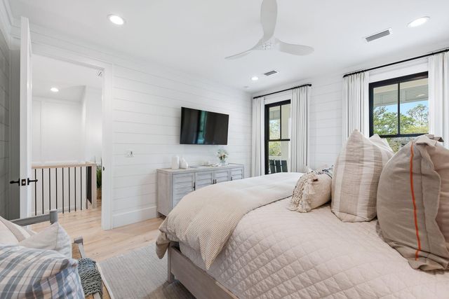 657 Western Lake Drive, Santa Rosa Beach, FL 32459