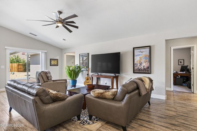 1513 Tule Peak Circle, Carson City, NV 89701