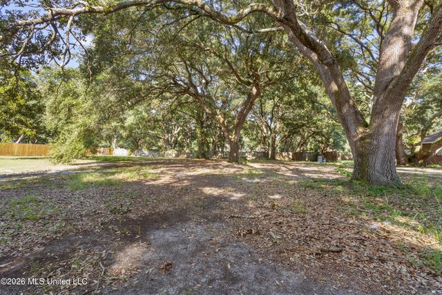 0 S 11th Street, Ocean Springs, MS 39564