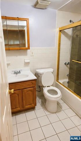 135 Westminster Place, Lodi, NJ 07644