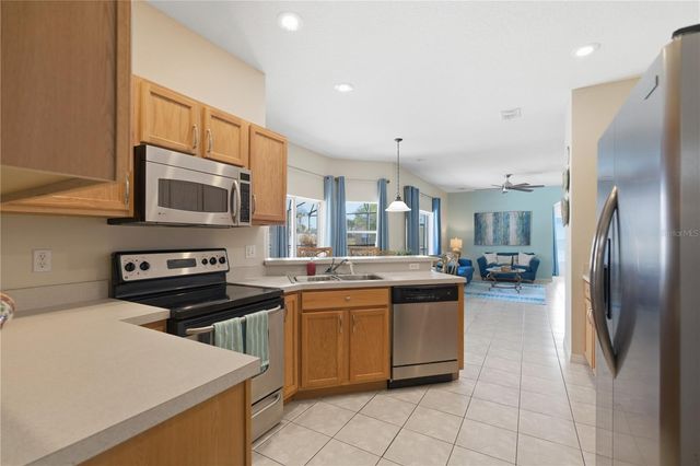 2742 PATRICIAN CIRCLE, Kissimmee, FL 34746