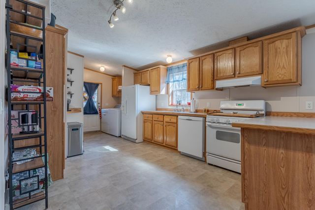 13 Atwood Street, Rochester, NH 03820