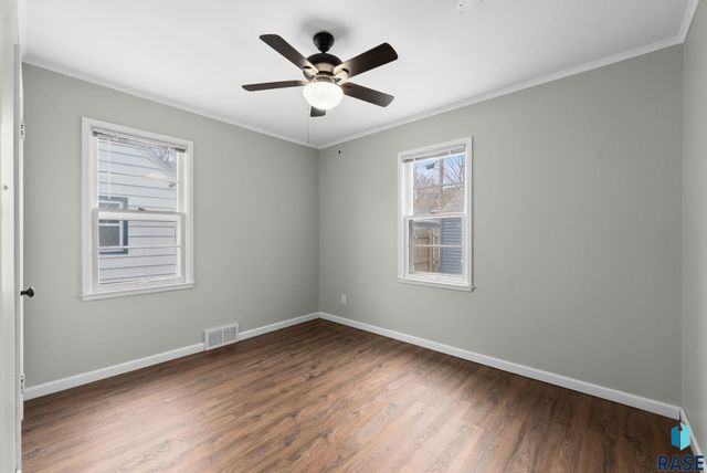 707 E 26th St Street, Sioux Falls, SD 57105