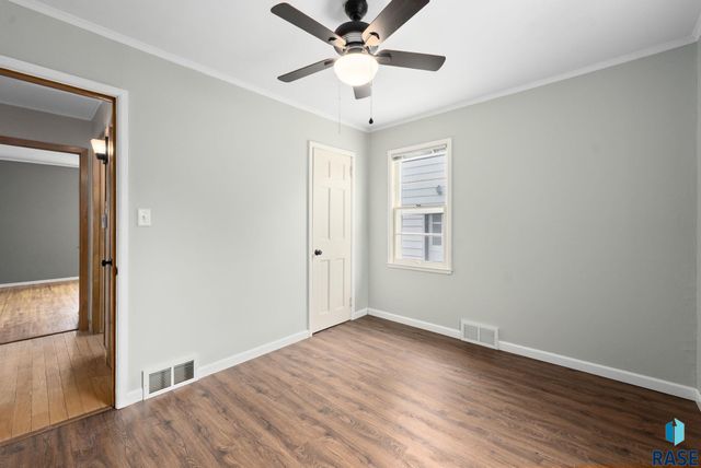 707 E 26th St Street, Sioux Falls, SD 57105