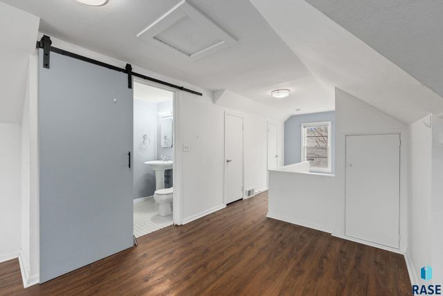 707 E 26th St Street, Sioux Falls, SD 57105