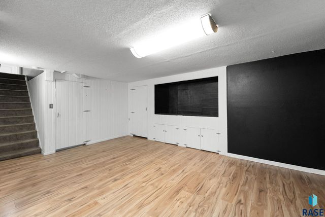 707 E 26th St Street, Sioux Falls, SD 57105