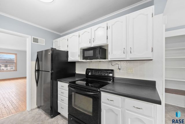 707 E 26th St Street, Sioux Falls, SD 57105