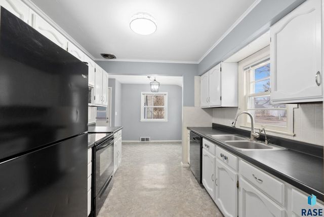 707 E 26th St Street, Sioux Falls, SD 57105