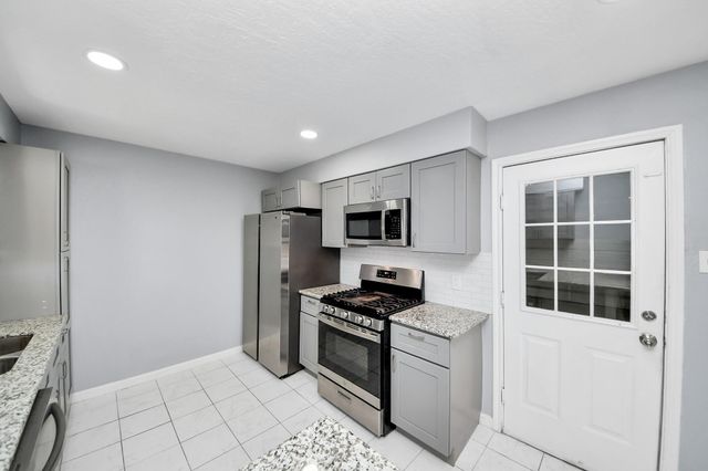 6031 Dellfern Drive, Houston, TX 77035