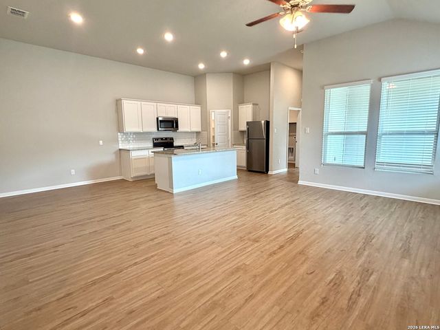 153 NESPRAL DR, San Antonio, TX 78253