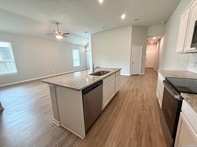 153 NESPRAL DR, San Antonio, TX 78253