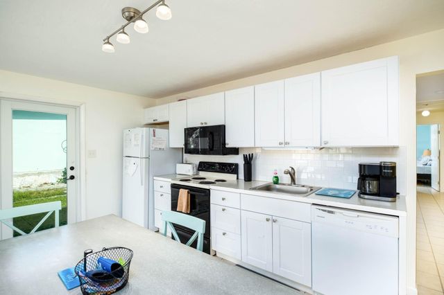 261 - 271 9th Street, Key Colony, FL 33051