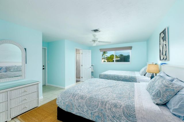 261 - 271 9th Street, Key Colony, FL 33051