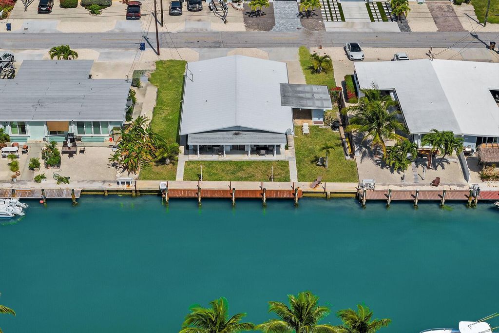 261 - 271 9th Street, Key Colony, FL 33051