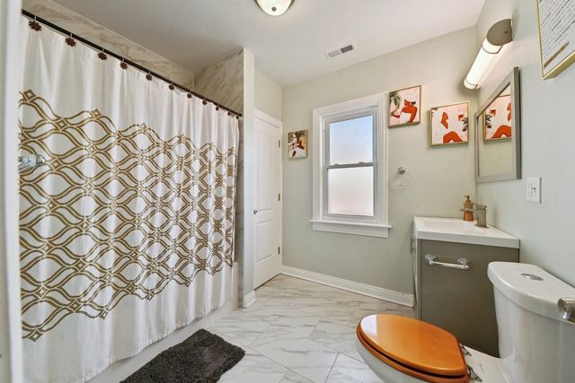 12222 S Harvard Avenue, Chicago, IL 60628