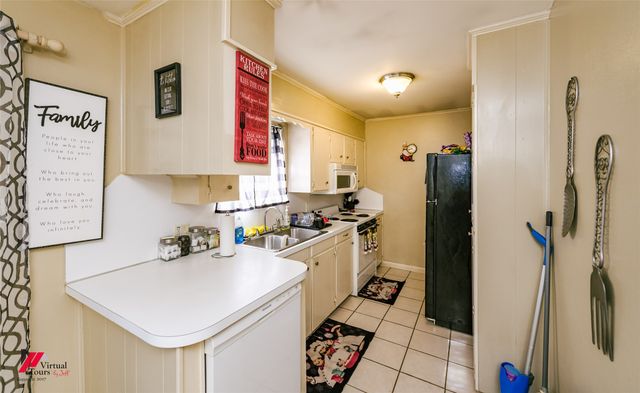 9035 Lone Oak Drive, Shreveport, LA 71118