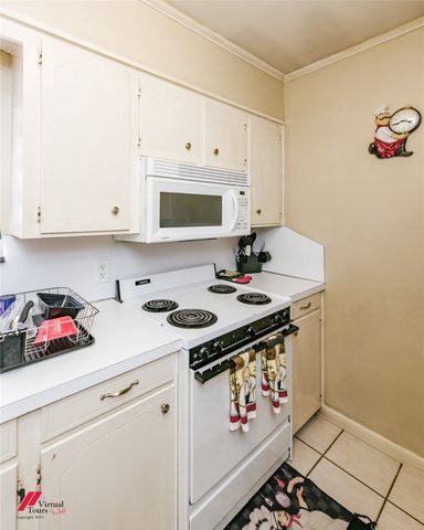 9035 Lone Oak Drive, Shreveport, LA 71118