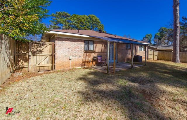 9035 Lone Oak Drive, Shreveport, LA 71118