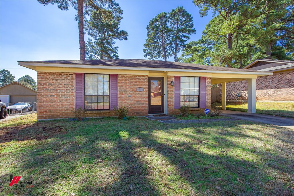 9035 Lone Oak Drive, Shreveport, LA 71118
