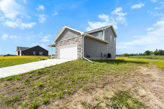 5744 Wall Street, Waterloo, IA 50701