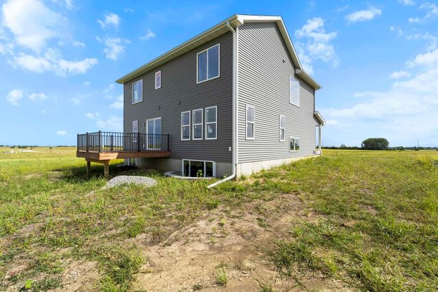 5744 Wall Street, Waterloo, IA 50701