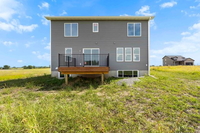 5744 Wall Street, Waterloo, IA 50701