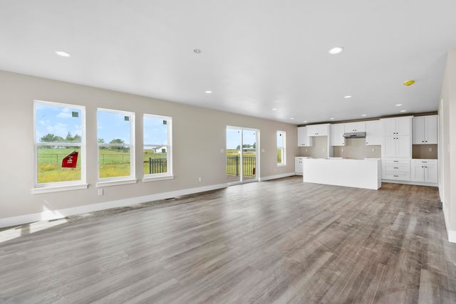 5744 Wall Street, Waterloo, IA 50701