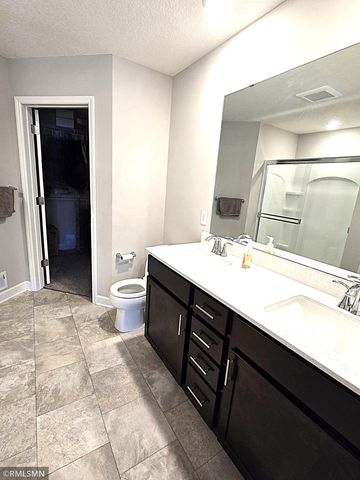 7247 Dora Drive, Hugo, MN 55038