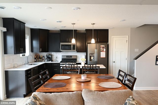 7247 Dora Drive, Hugo, MN 55038