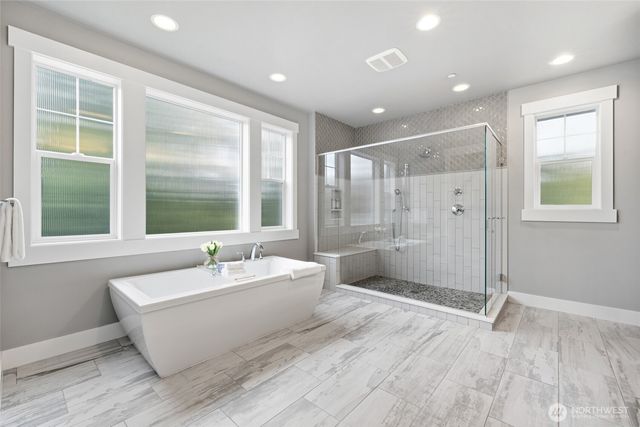 2005 105th Avenue NE, Bellevue, WA 98004