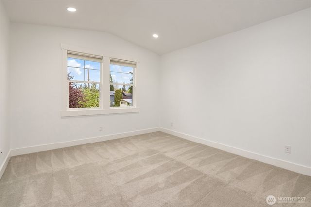 2005 105th Avenue NE, Bellevue, WA 98004