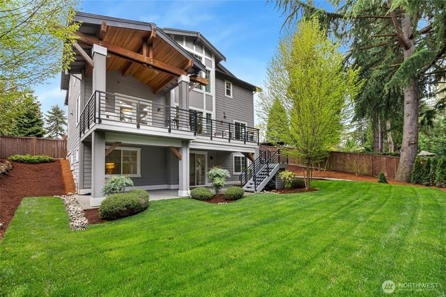 2005 105th Avenue NE, Bellevue, WA 98004