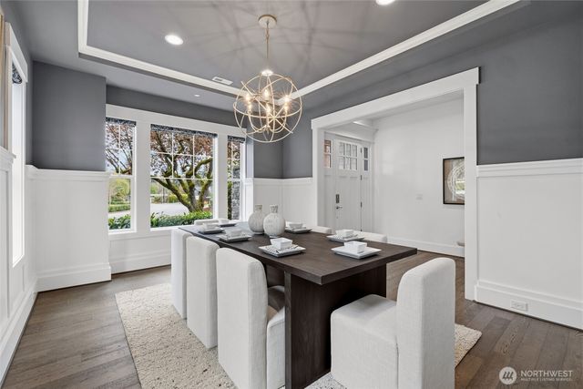 2005 105th Avenue NE, Bellevue, WA 98004