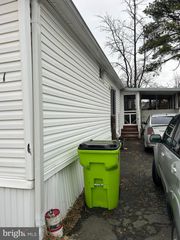 101 DUMFRIES DR #101, Dumfries, VA 22026