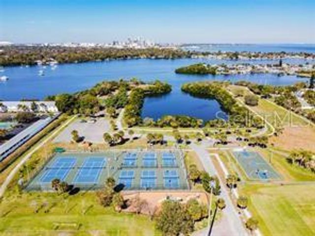 3748 MANATEE DRIVE SE, St Petersburg, FL 33705