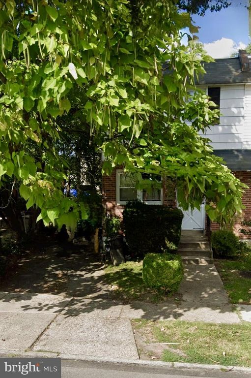 121 WALNUT ST, Morton, PA 19070