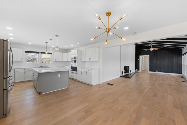 276 E Porters Bluff Rd, E, Clarksville, TN 37040