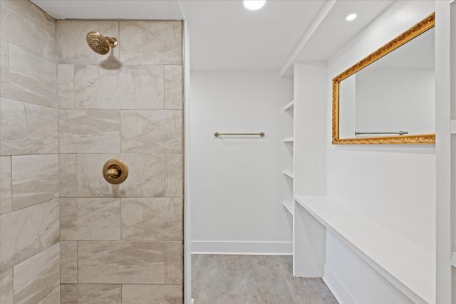 276 E Porters Bluff Rd, E, Clarksville, TN 37040