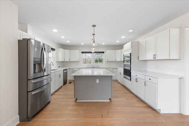 276 E Porters Bluff Rd, E, Clarksville, TN 37040