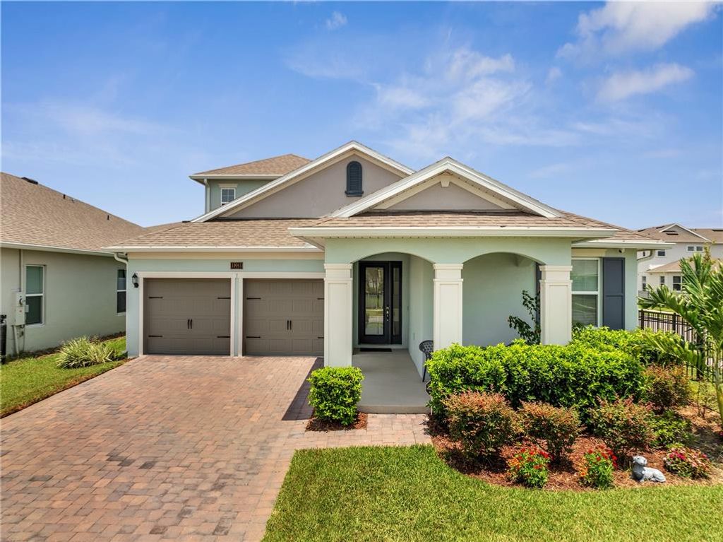 19041 BLUELEAF STREET, Orlando, FL 32827